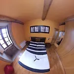 Private Entire ,old Town 6-min Walk To Cathedral *
